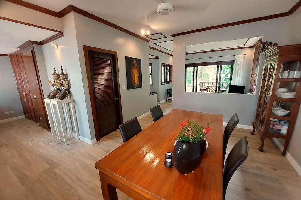 Photo of Livingroom in Thai Mueang