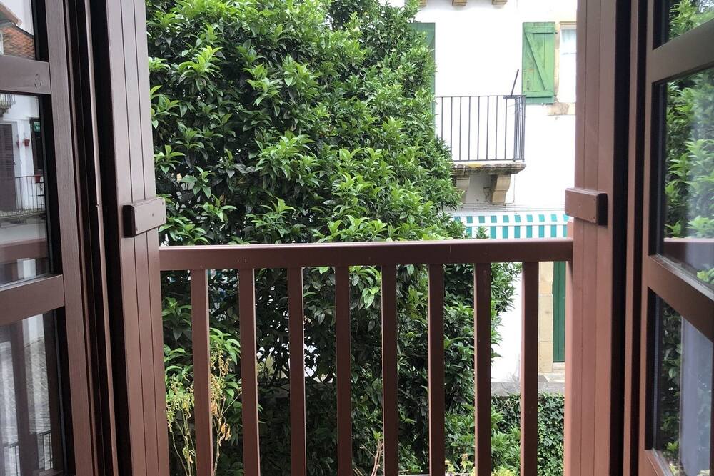 Photo of Patio Balcony in Hondarribia Historic Center