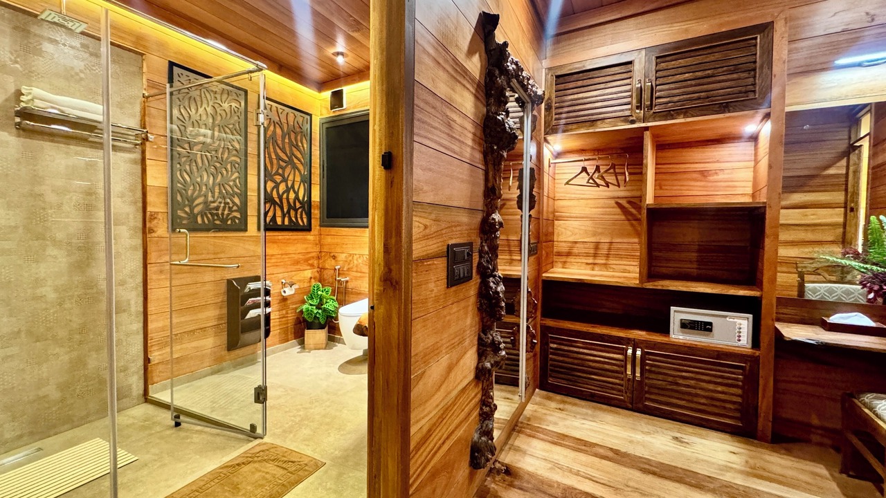 Photo of Bathroom in Kolagappara