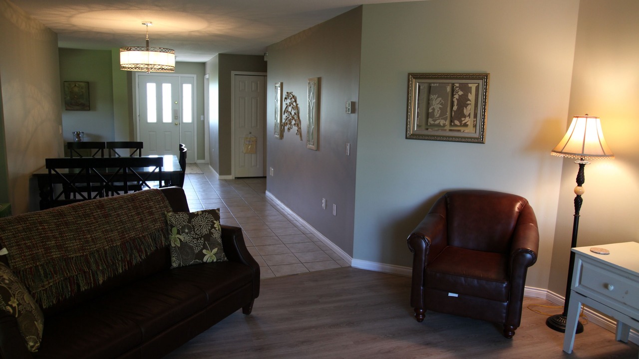 Photo of Livingroom in Okanagan-Similkameen