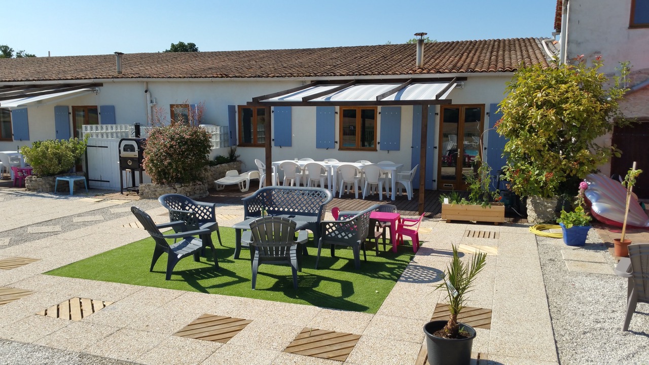 Photo of Patio Balcony in Gibourne