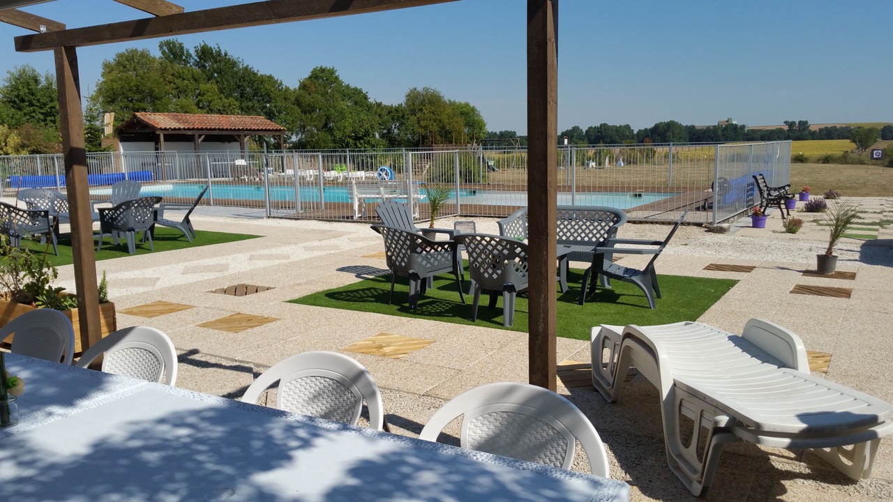 Photo of Patio Balcony in Gibourne