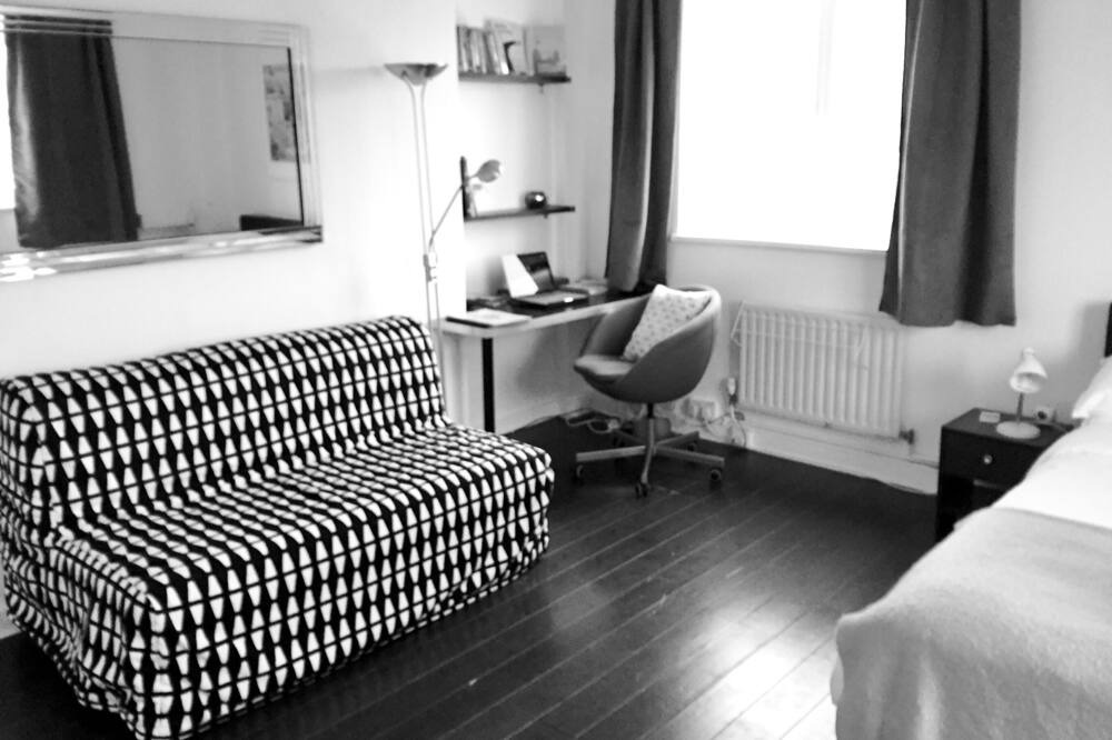 Photo of Bedroom in St. Pancras and Somers Town