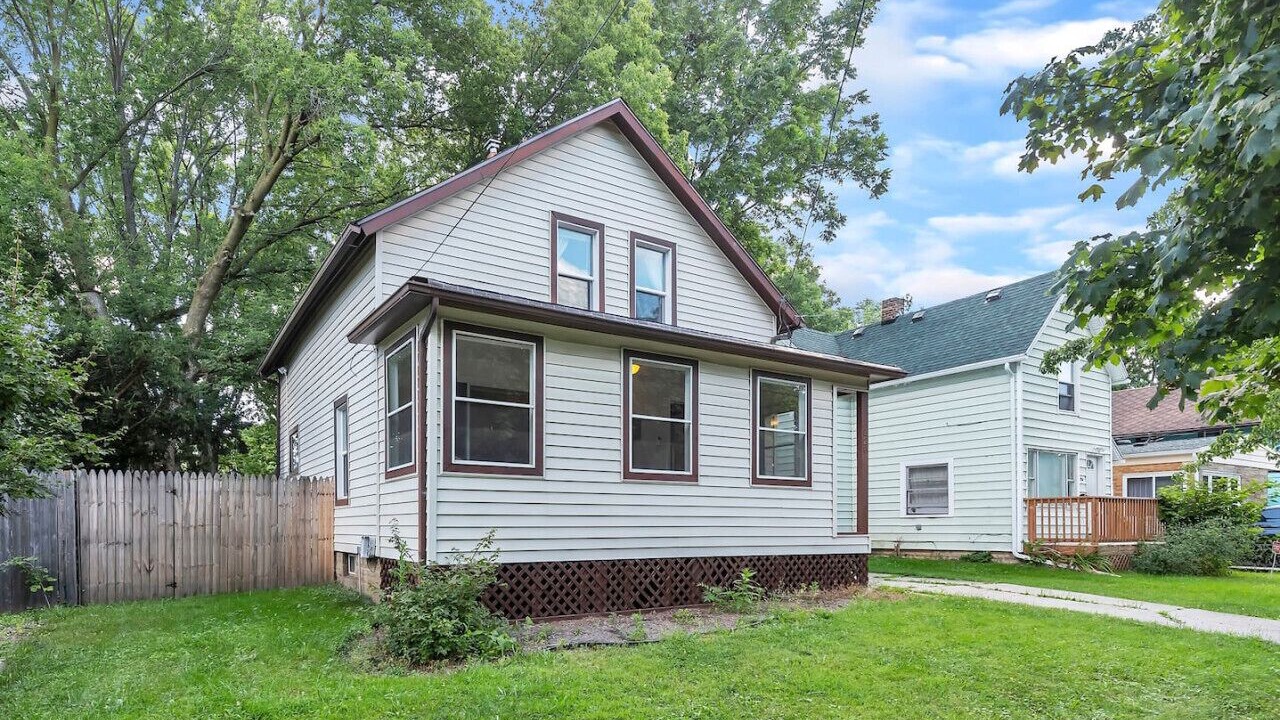 Photo of Outdoor in Lansing