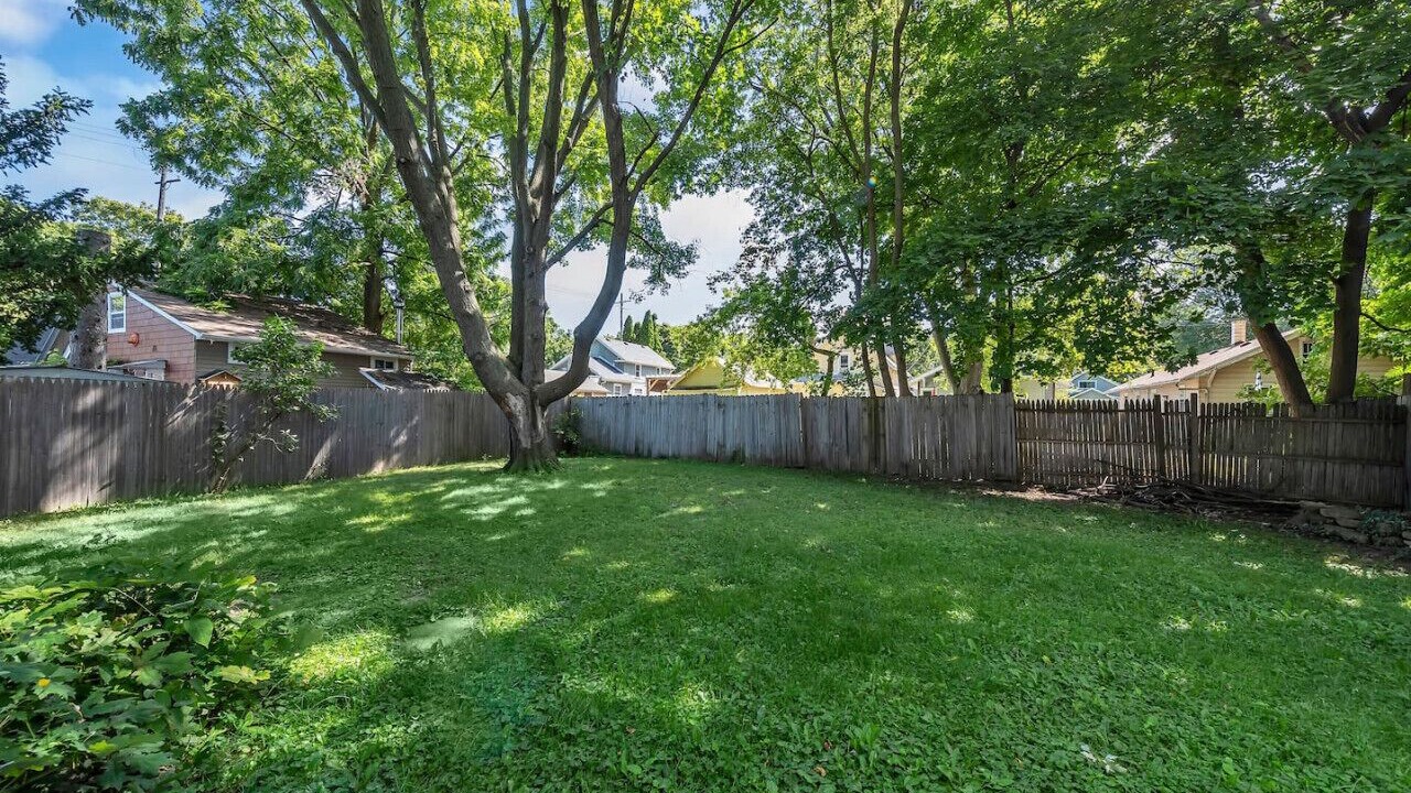 Photo of Outdoor in Lansing