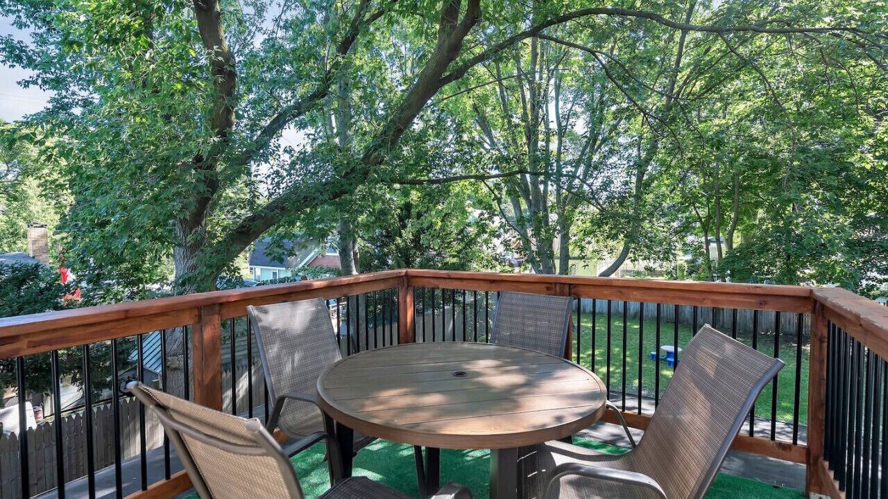 Photo of Outdoor in Lansing