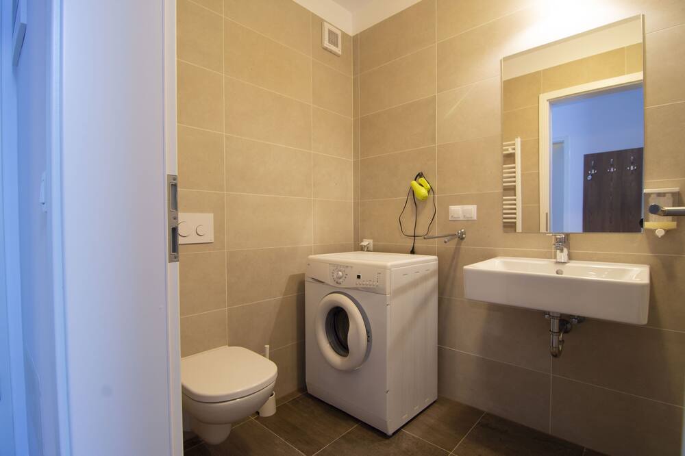 Photo of Bathroom in Tractorul