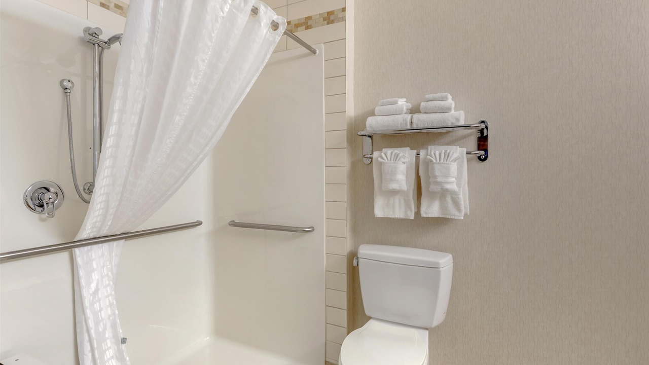 Photo of Bathroom in Wainwright