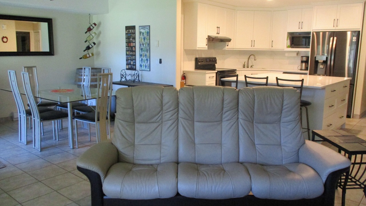 Photo of Livingroom in Okanagan-Similkameen
