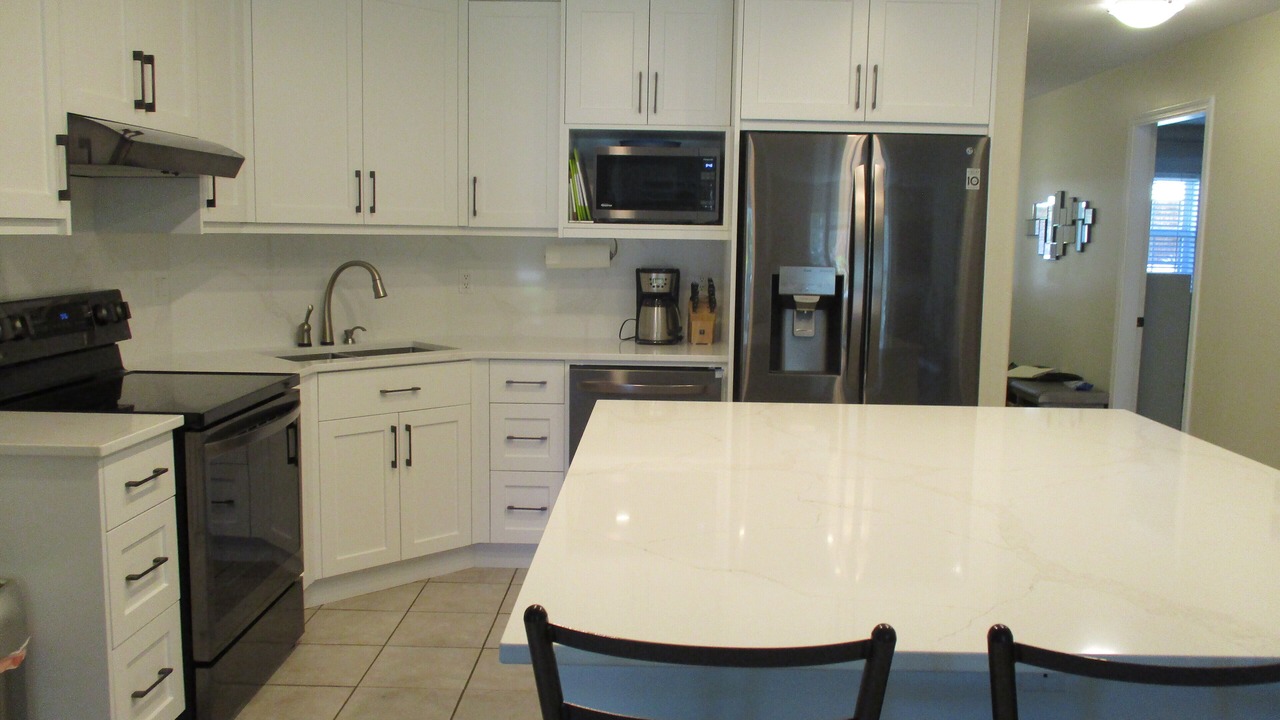 Photo of Kitchen in Okanagan-Similkameen