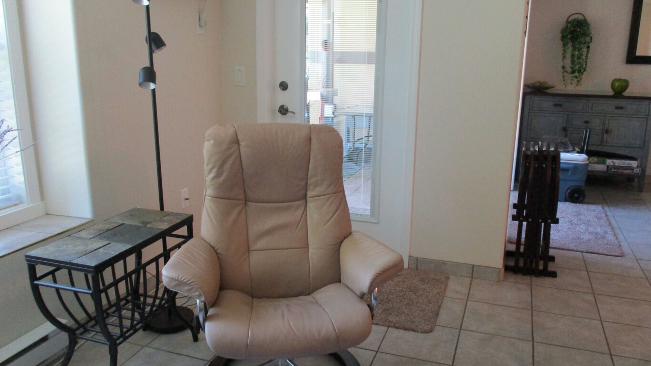 Photo of Livingroom in Okanagan-Similkameen