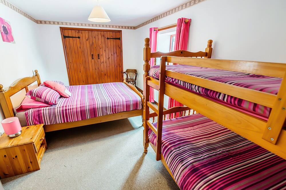 Photo of Bedroom in Cauldon Low