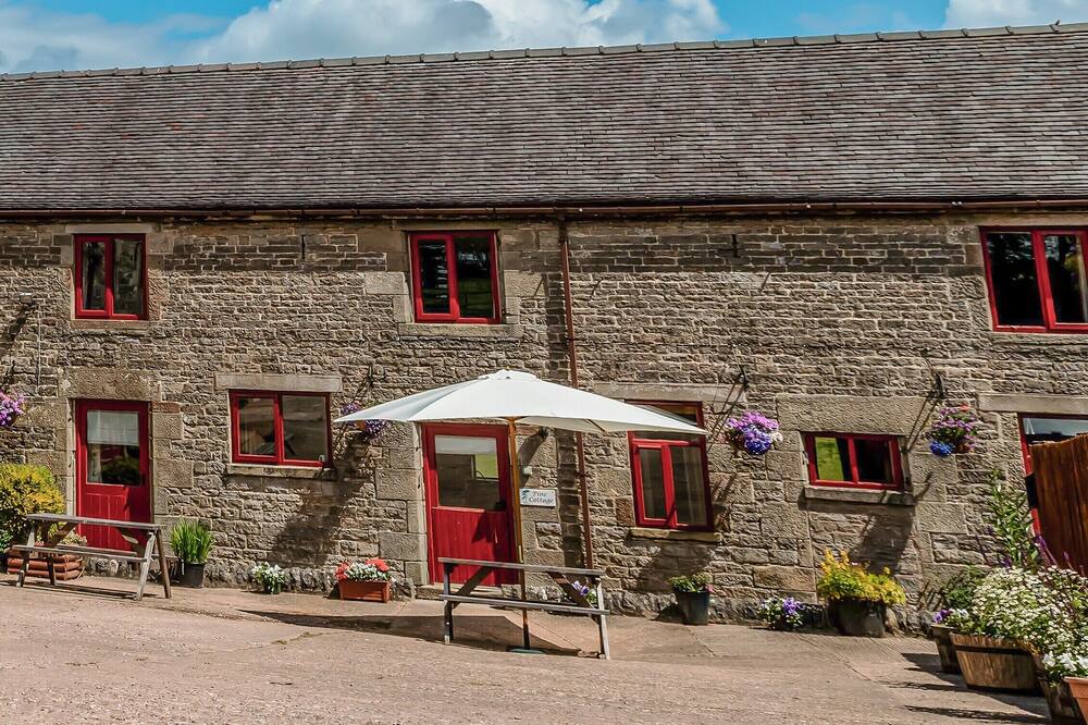 Photo of Outdoor in Cauldon Low