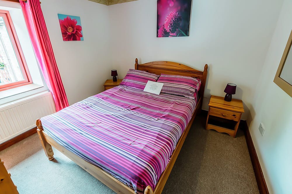 Photo of Bedroom in Cauldon Low
