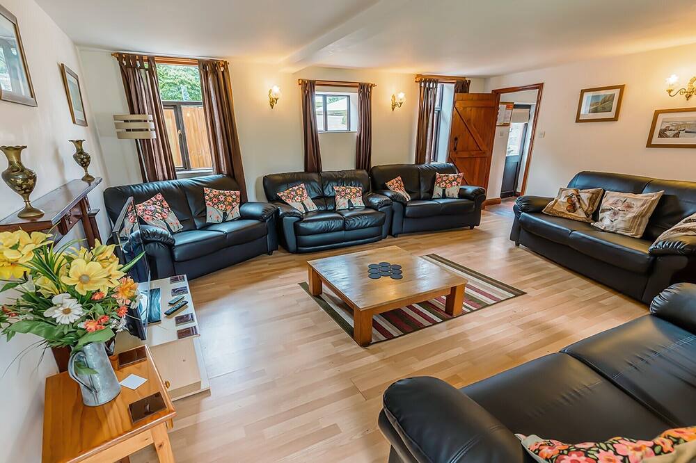 Photo of Livingroom in Cauldon Low