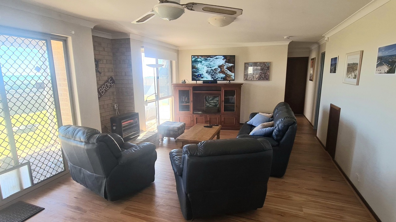 Photo of Livingroom in Silver Sands