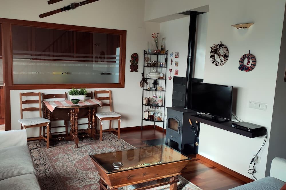 Photo of Livingroom in Aravell