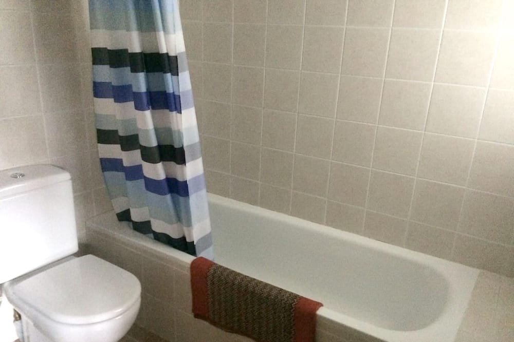 Photo of Bathroom in Aravell