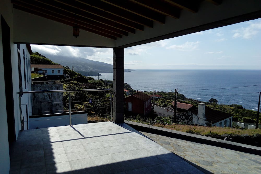Photo of Patio Balcony in Sao Roque do Pico