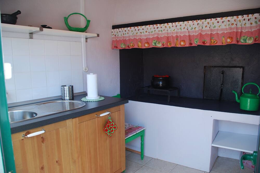 Photo of Kitchen in Sao Roque do Pico