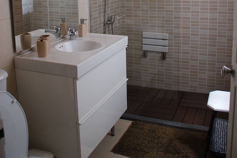 Photo of Bathroom in Sao Roque do Pico