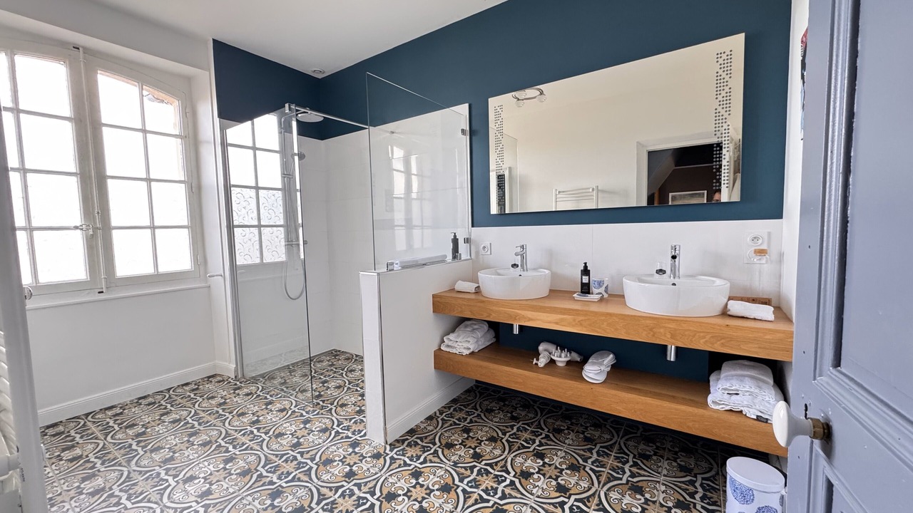 Photo of Bathroom in Labruguiere