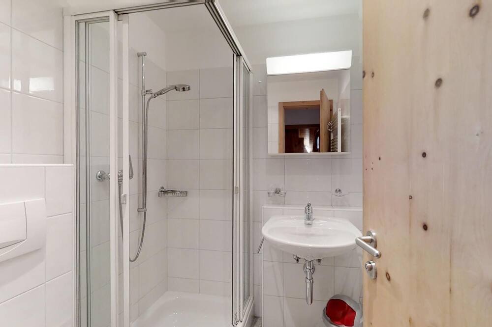 Photo of Bathroom in Silvaplana