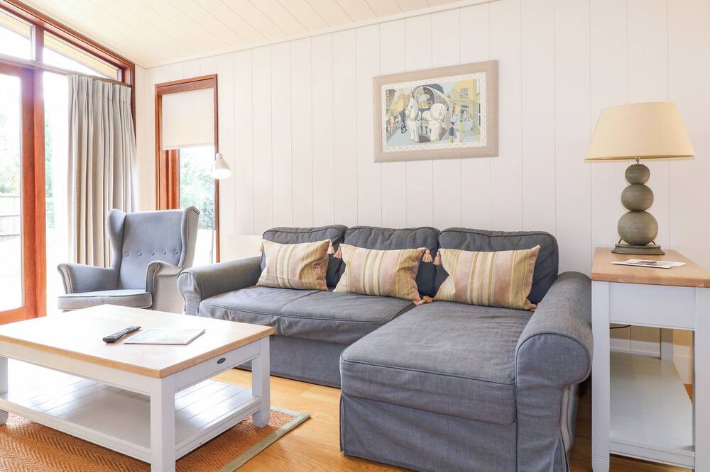 Photo of Livingroom in Barnsdale