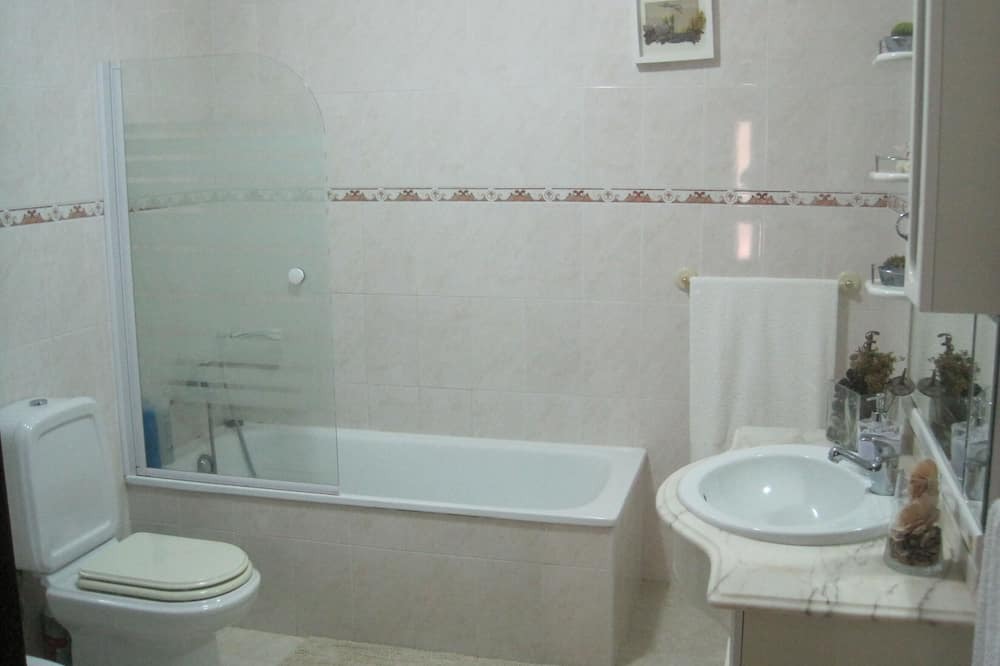 Photo of Bathroom in Samodaes