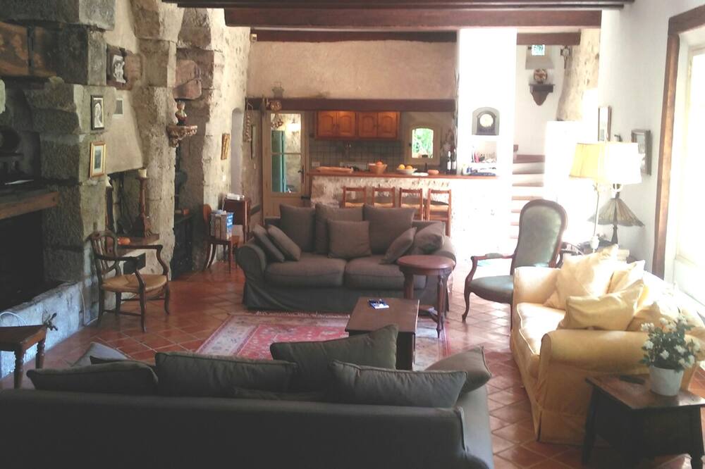 Photo of Livingroom in Bargemon