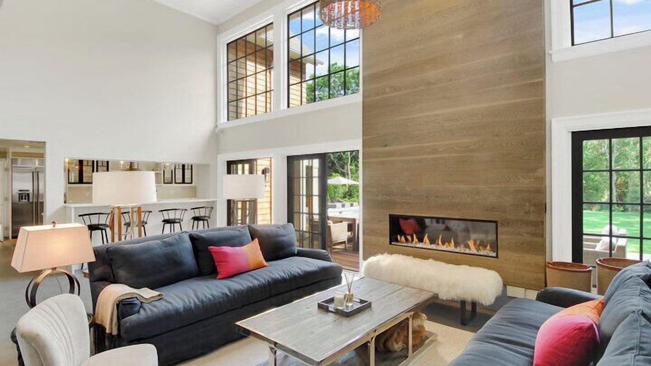 Photo of Livingroom in Wainscott