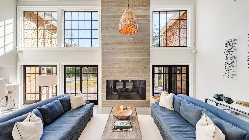 Photo of Livingroom in Wainscott