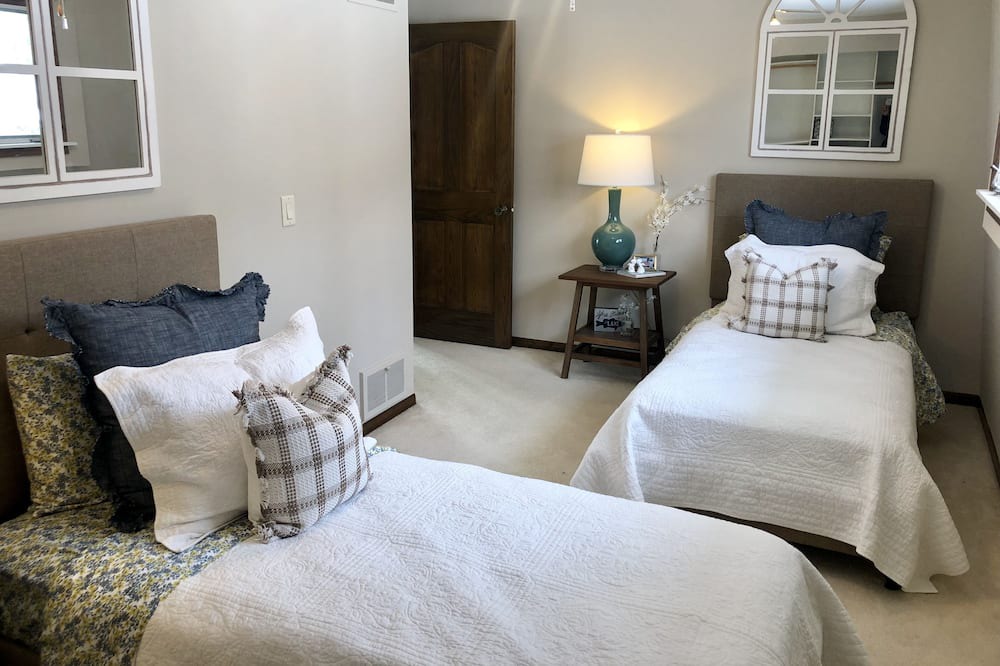 Photo of Bedroom in Lake Ripley