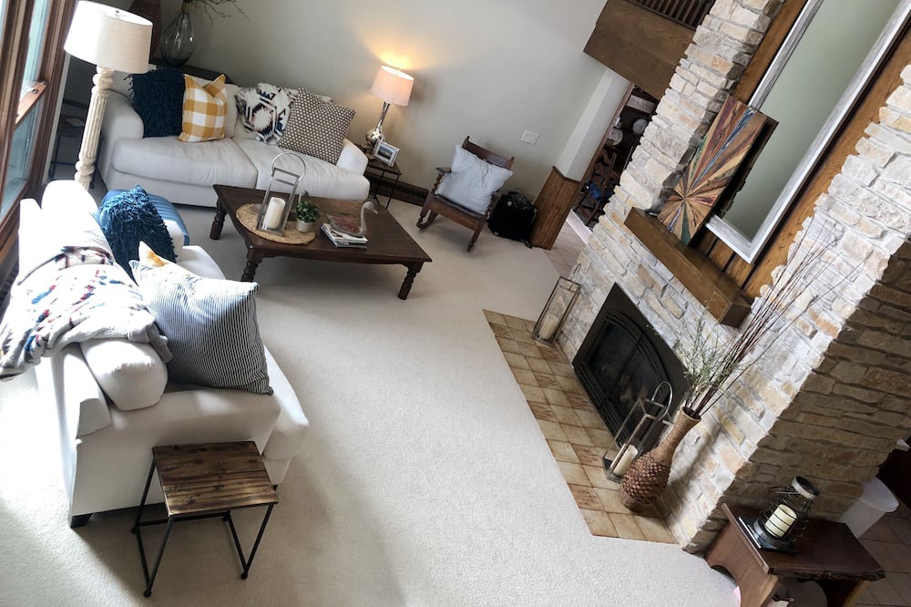 Photo of Livingroom in Lake Ripley