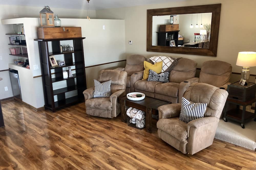 Photo of Livingroom in Lake Ripley