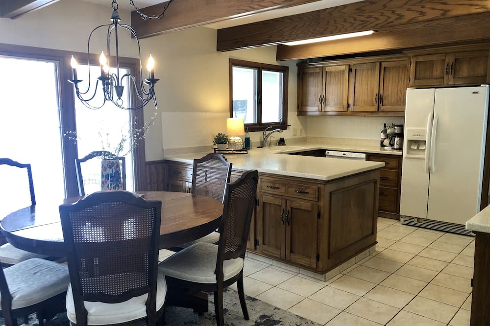 Photo of Kitchen in Lake Ripley