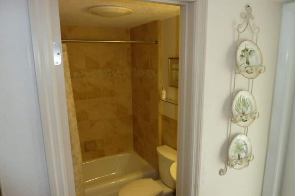 Photo of Bathroom in Crescent Beach