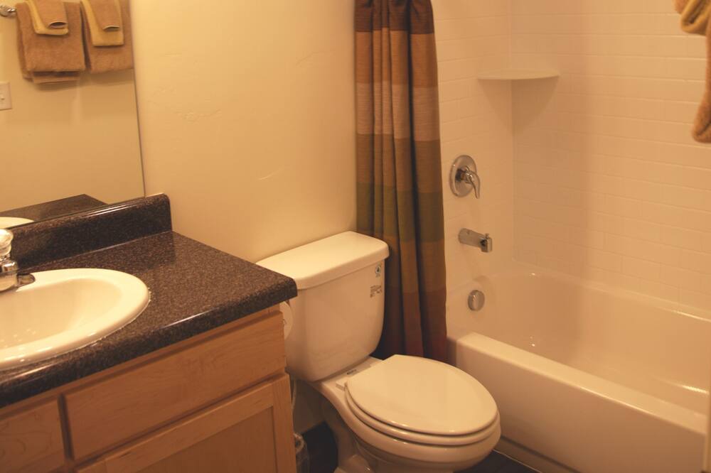 Photo of Bathroom in Bryce Canyon