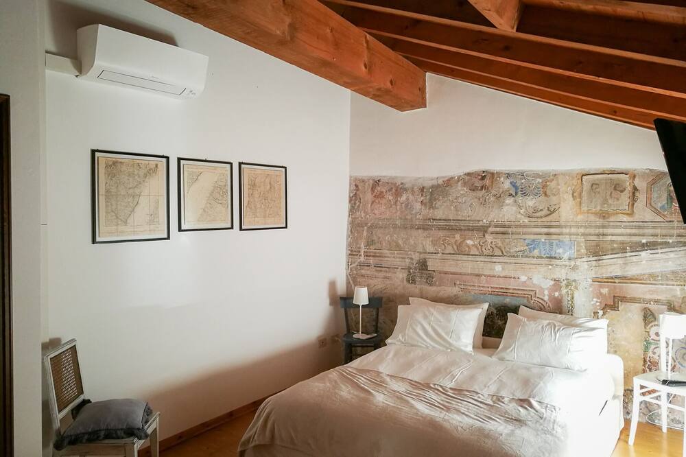 Photo of Bedroom in Affi