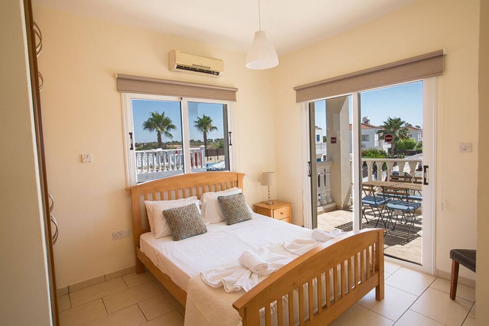 Photo of Bedroom in Ayia Thekla
