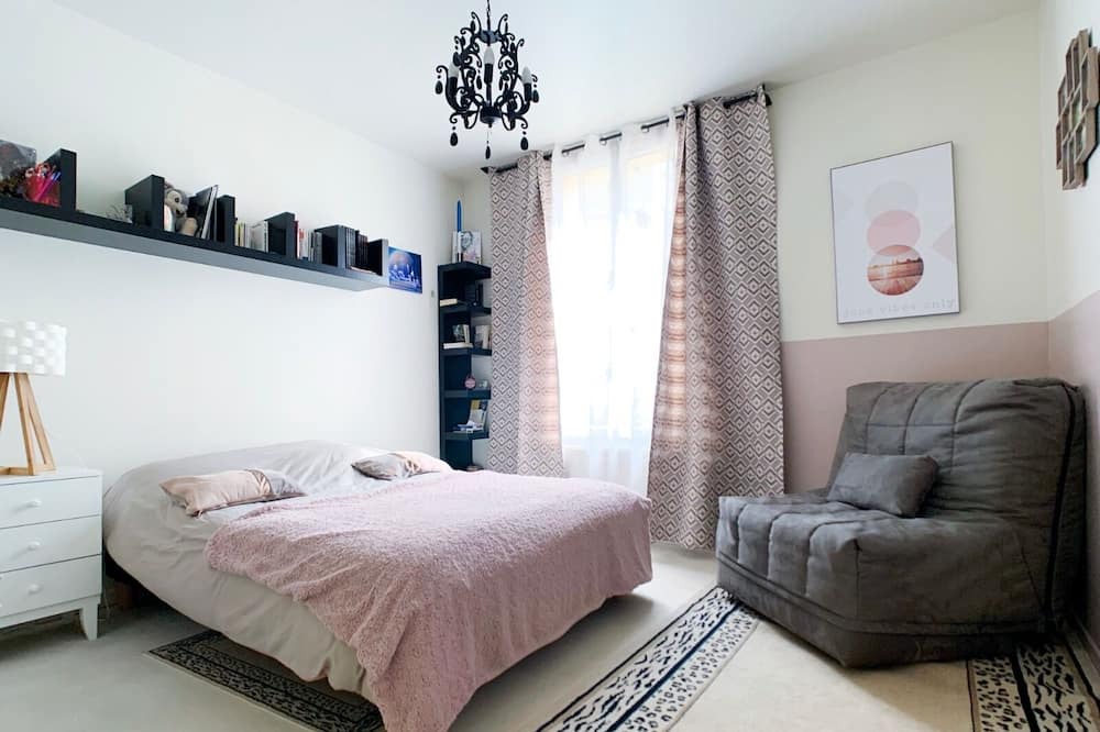 Photo of Bedroom in Montrouge