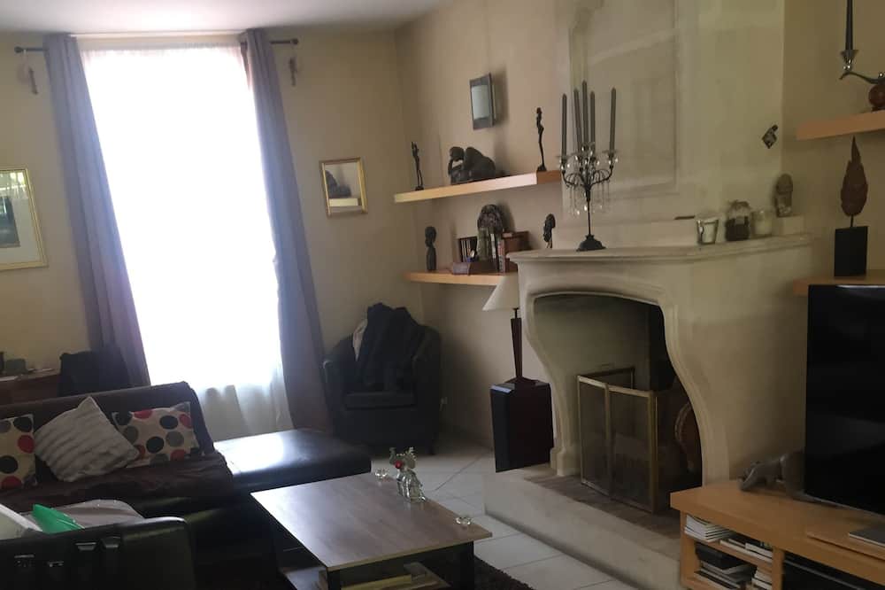 Photo of Livingroom in Montrouge