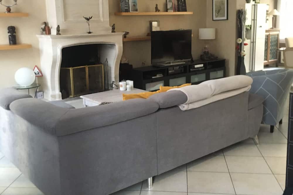 Photo of Livingroom in Montrouge