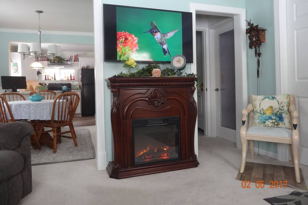 Photo of Livingroom in Taylor