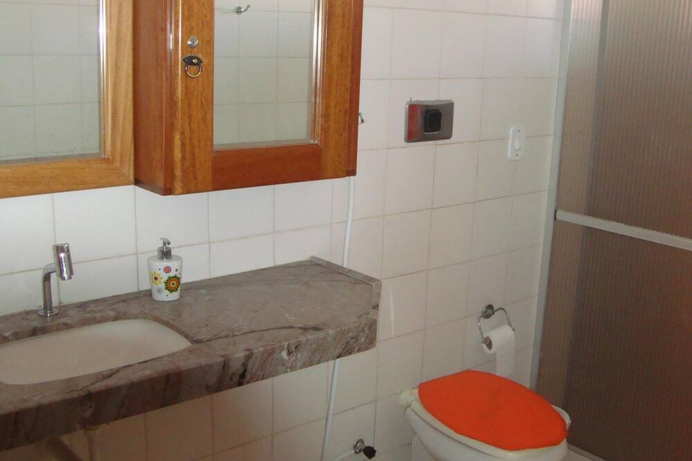 Photo of Bathroom in Tabuba
