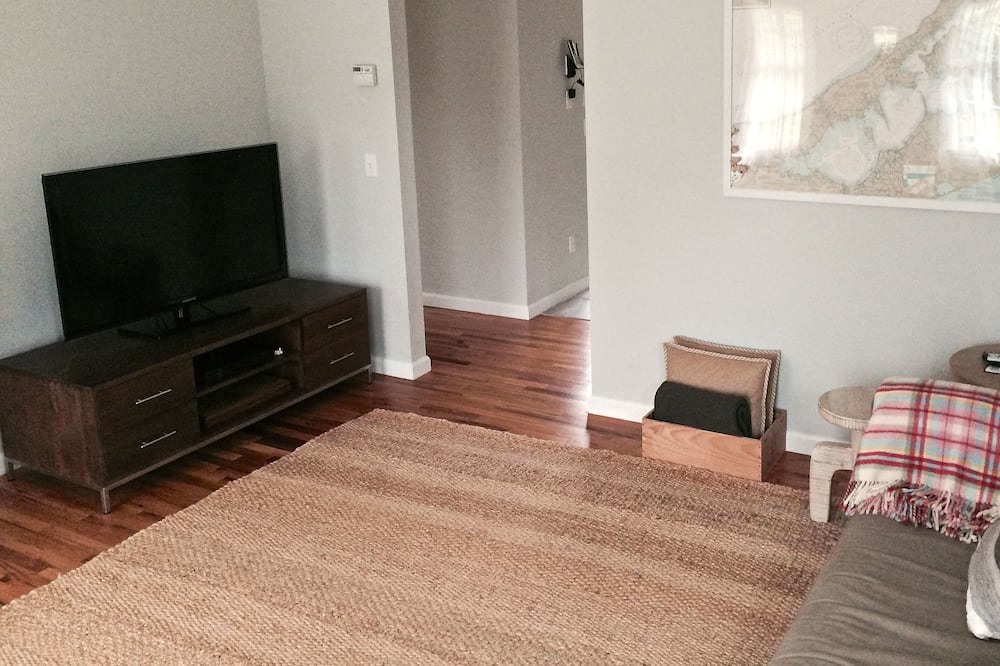 Photo of Bedroom in Orient Point