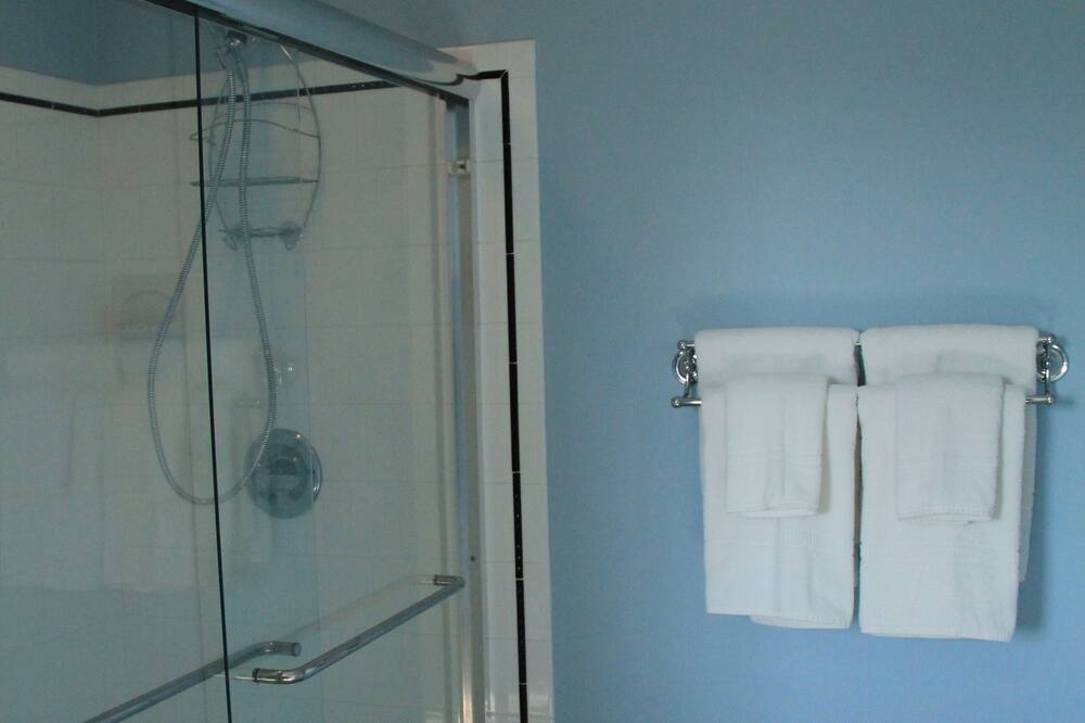 Photo of Bathroom in Orient Point