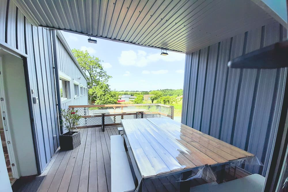 Photo of Patio Balcony in Chambretaud