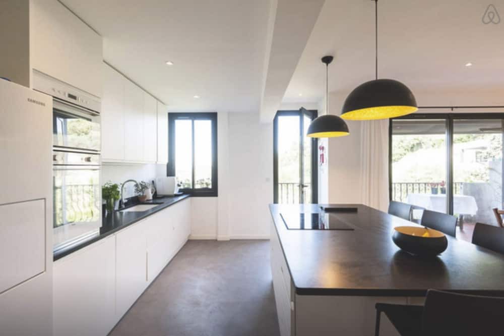 Photo of Kitchen in Gairaut