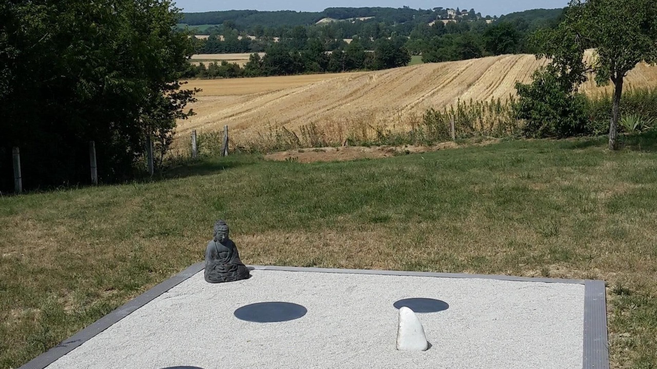Photo of Outdoor in Blan